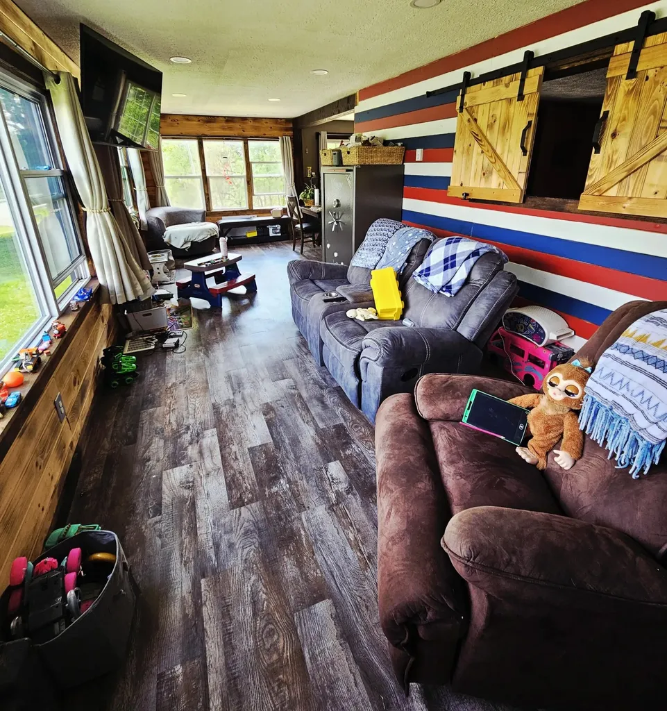58636 M 40 Newberg Township MI 49061