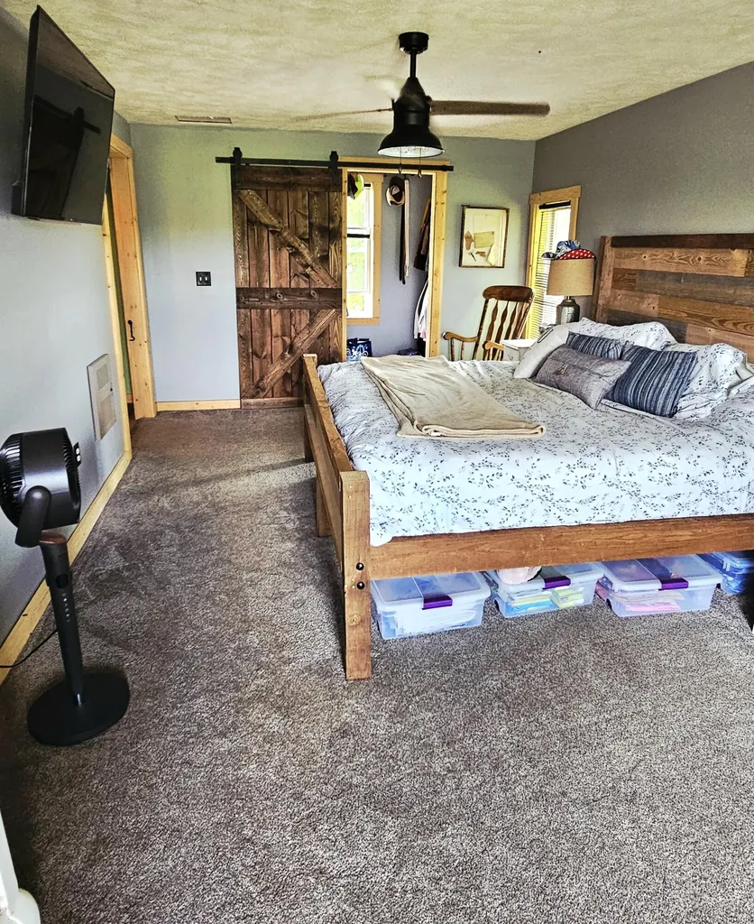 58636 M 40 Newberg Township MI 49061