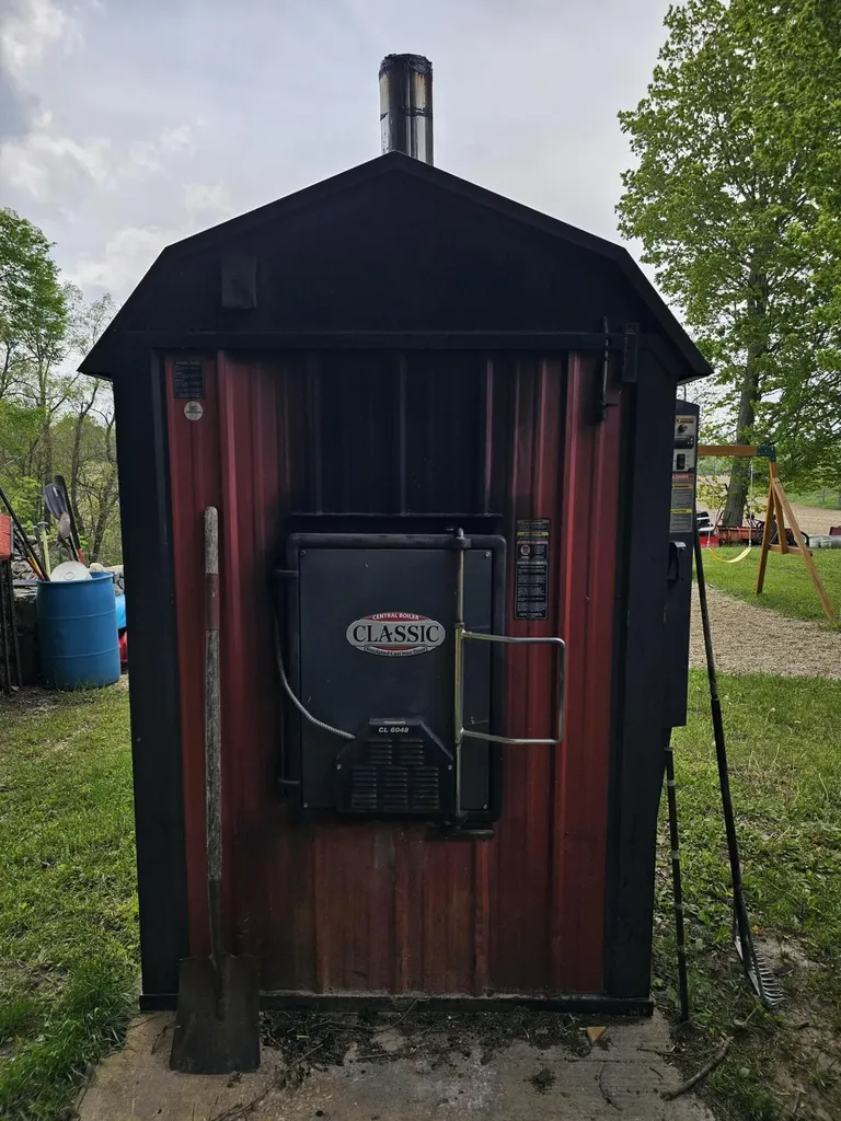 58636 M 40 Newberg Township MI 49061