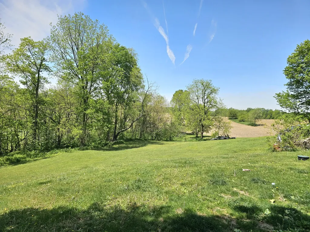 58636 M 40 Newberg Township MI 49061