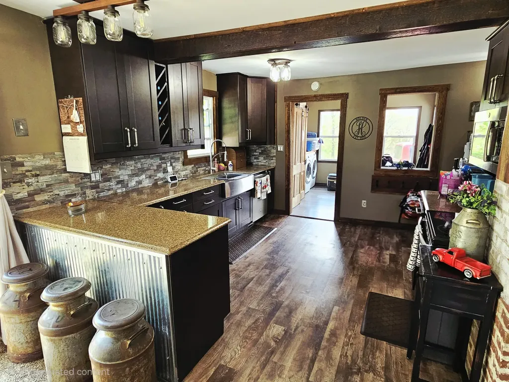 58636 M 40 Newberg Township MI 49061