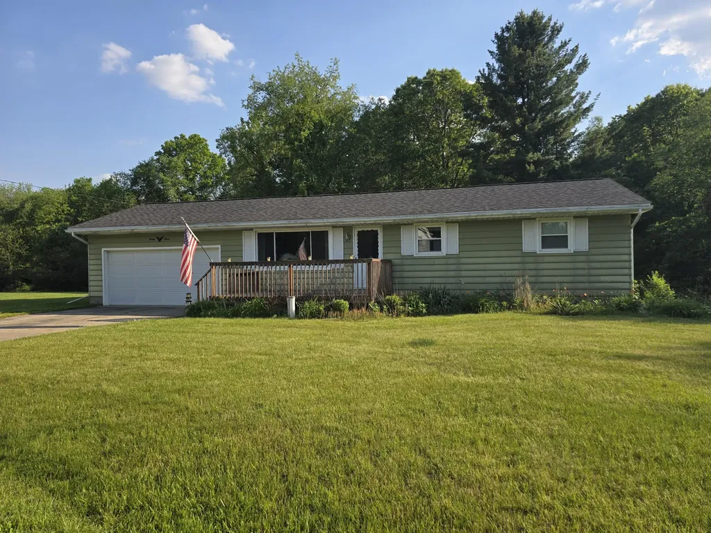 27 Ashley Court Emmett Charter Township MI 49014