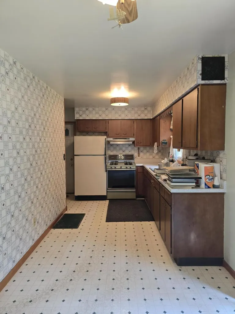 27 Ashley Court Emmett Charter Township MI 49014