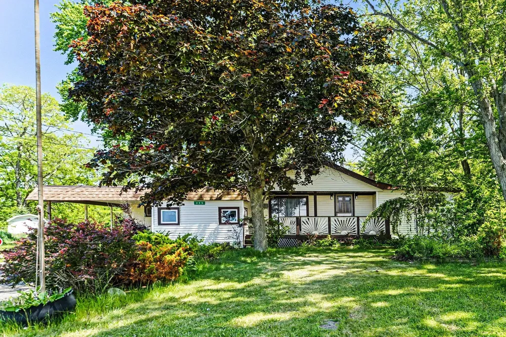 325 W Chicago Road Batavia Township MI 49036
