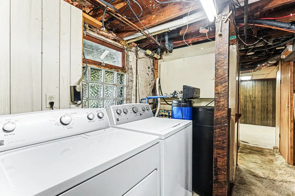 325 W Chicago Road Batavia Township MI 49036