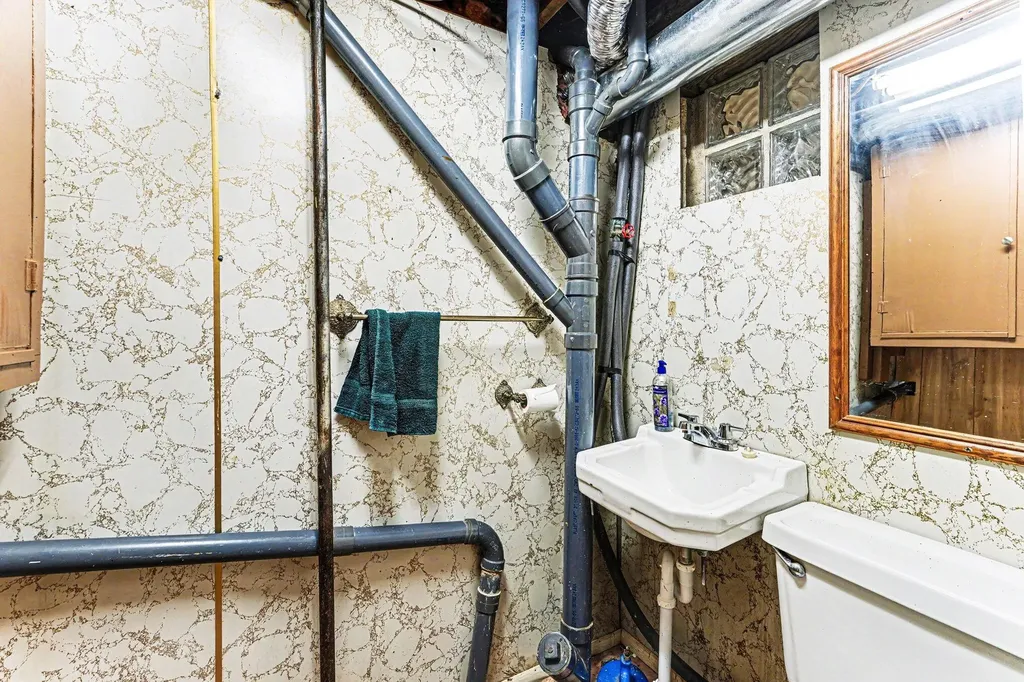 325 W Chicago Road Batavia Township MI 49036