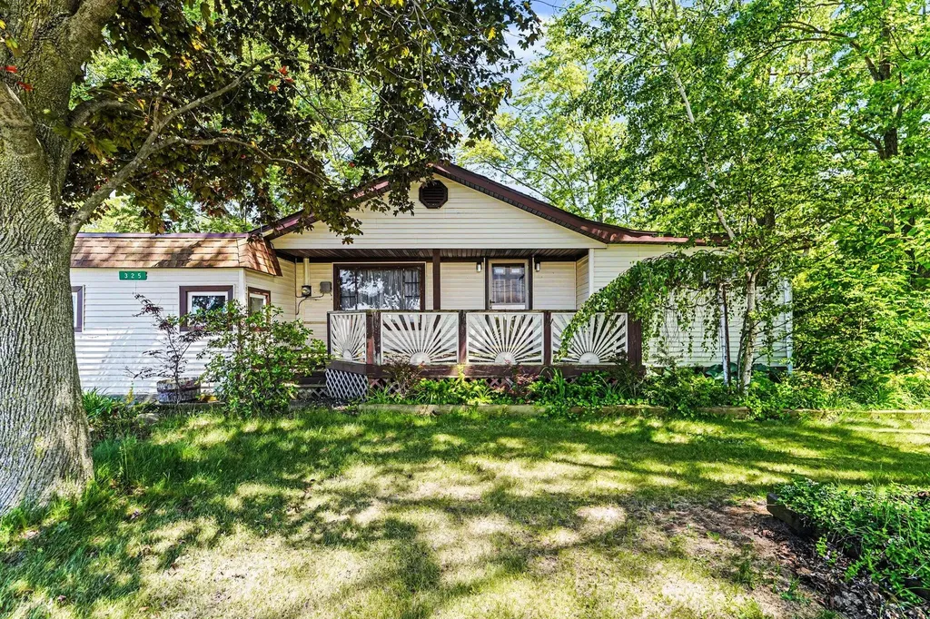 325 W Chicago Road Batavia Township MI 49036
