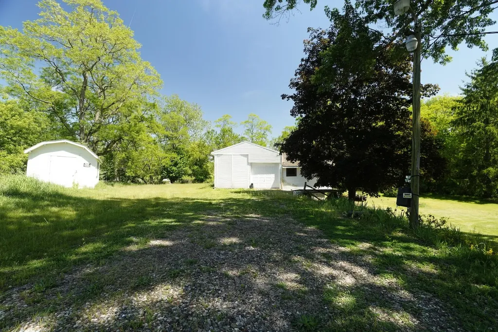 325 W Chicago Road Batavia Township MI 49036