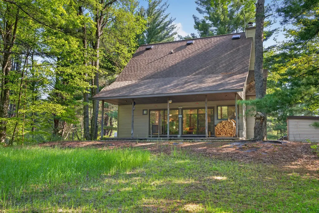 11547 E 1 Mile Road Ellsworth Township MI 49655