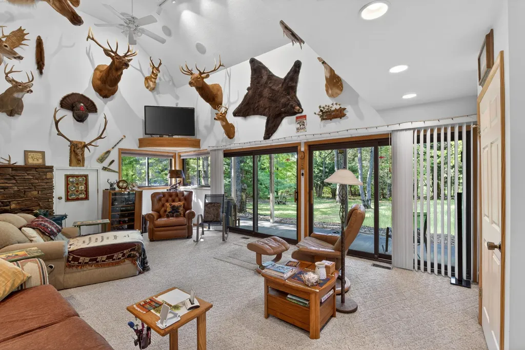 11547 E 1 Mile Road Ellsworth Township MI 49655