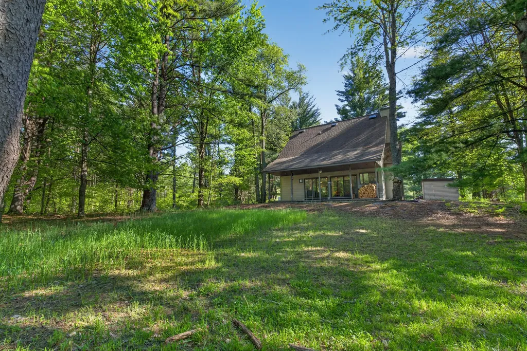 11547 E 1 Mile Road Ellsworth Township MI 49655