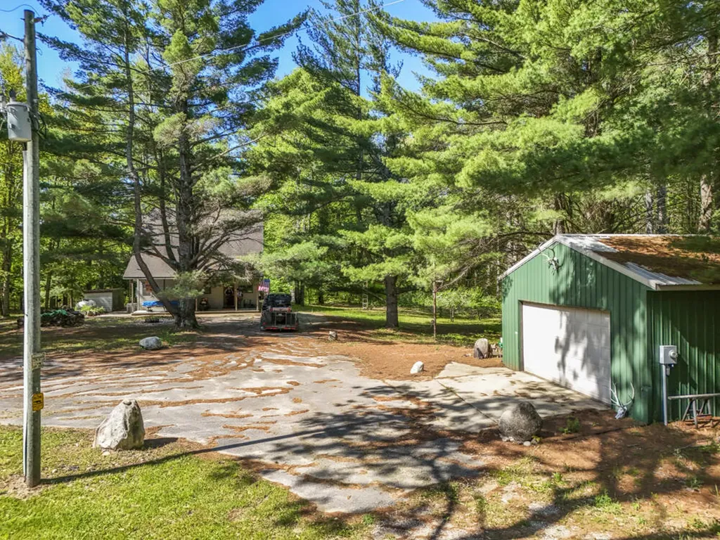 11547 E 1 Mile Road Ellsworth Township MI 49655