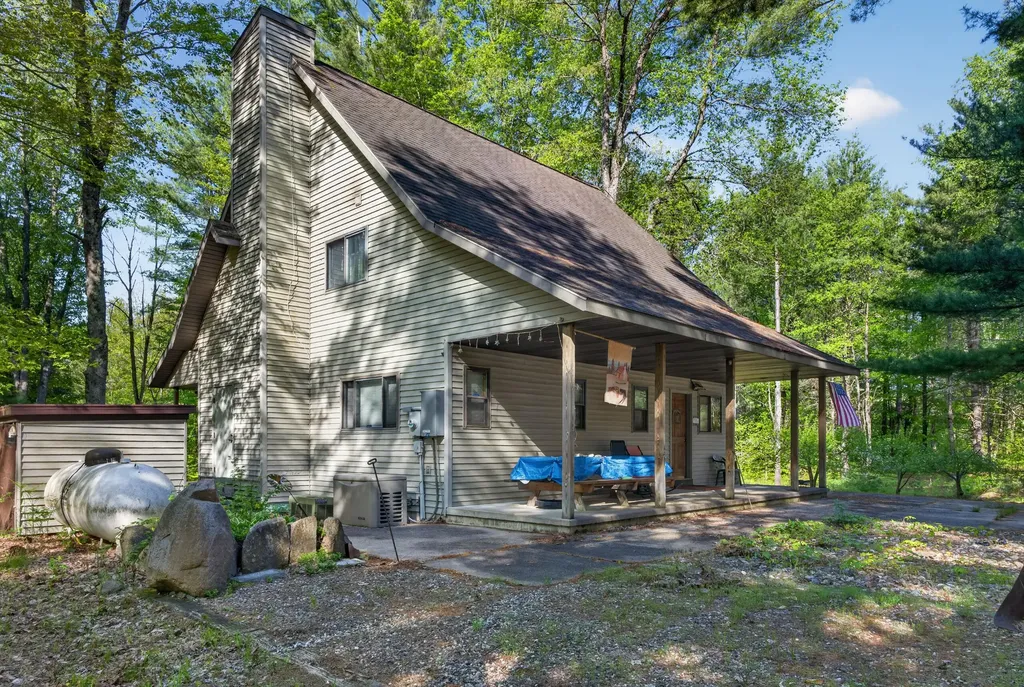 11547 E 1 Mile Road Ellsworth Township MI 49655