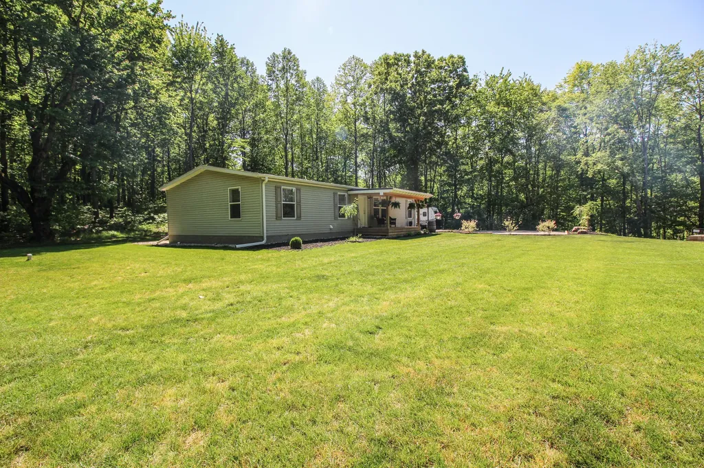 10877 Floating Bridge Road Flowerfield Township MI 49067