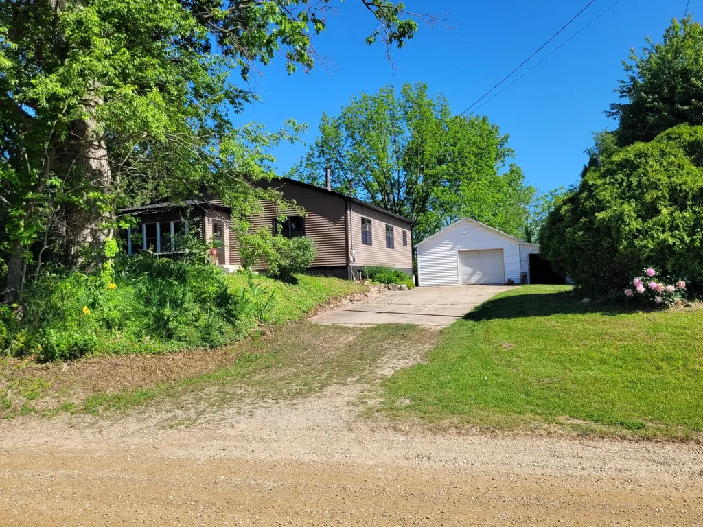 9007 Lake Road Berrien Township MI 49102