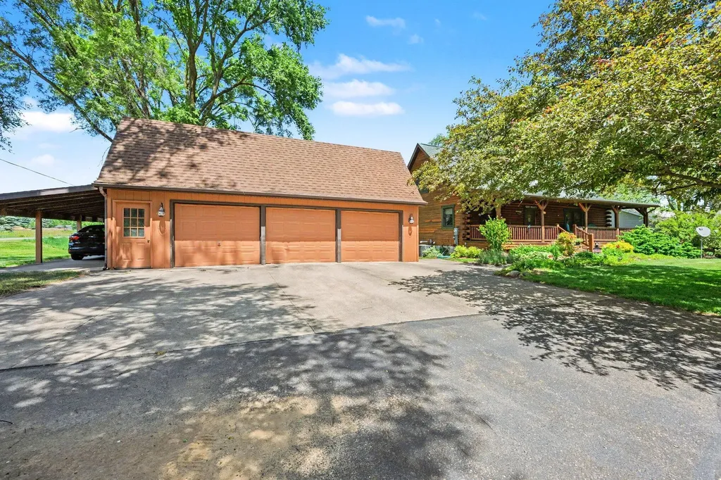 46968 Meadow Lane Hamilton Township MI 49045