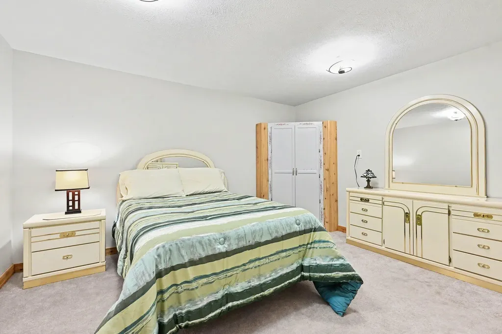 46968 Meadow Lane Hamilton Township MI 49045