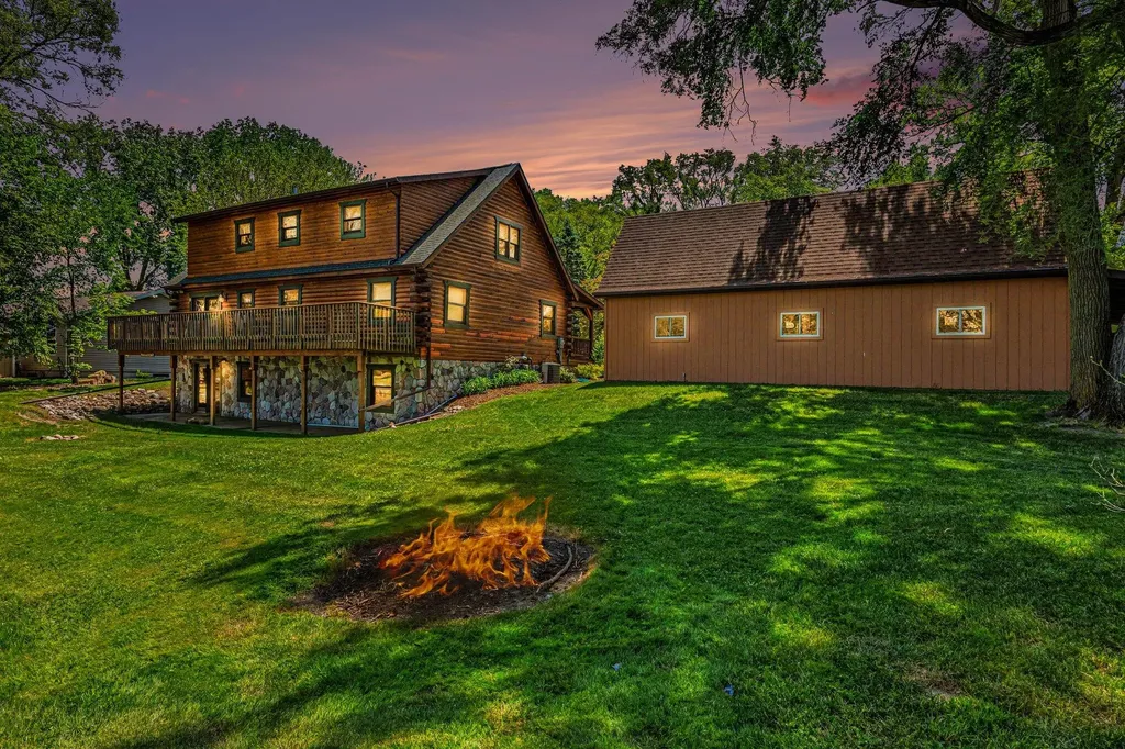 46968 Meadow Lane Hamilton Township MI 49045