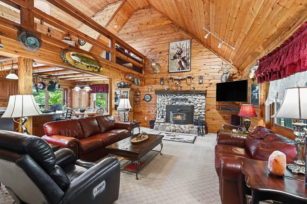 46968 Meadow Lane Hamilton Township MI 49045