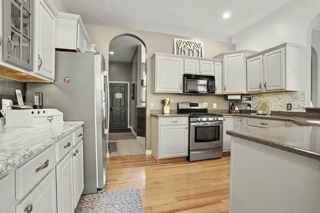 2531 Avalon Woods Drive Portage City MI 49024