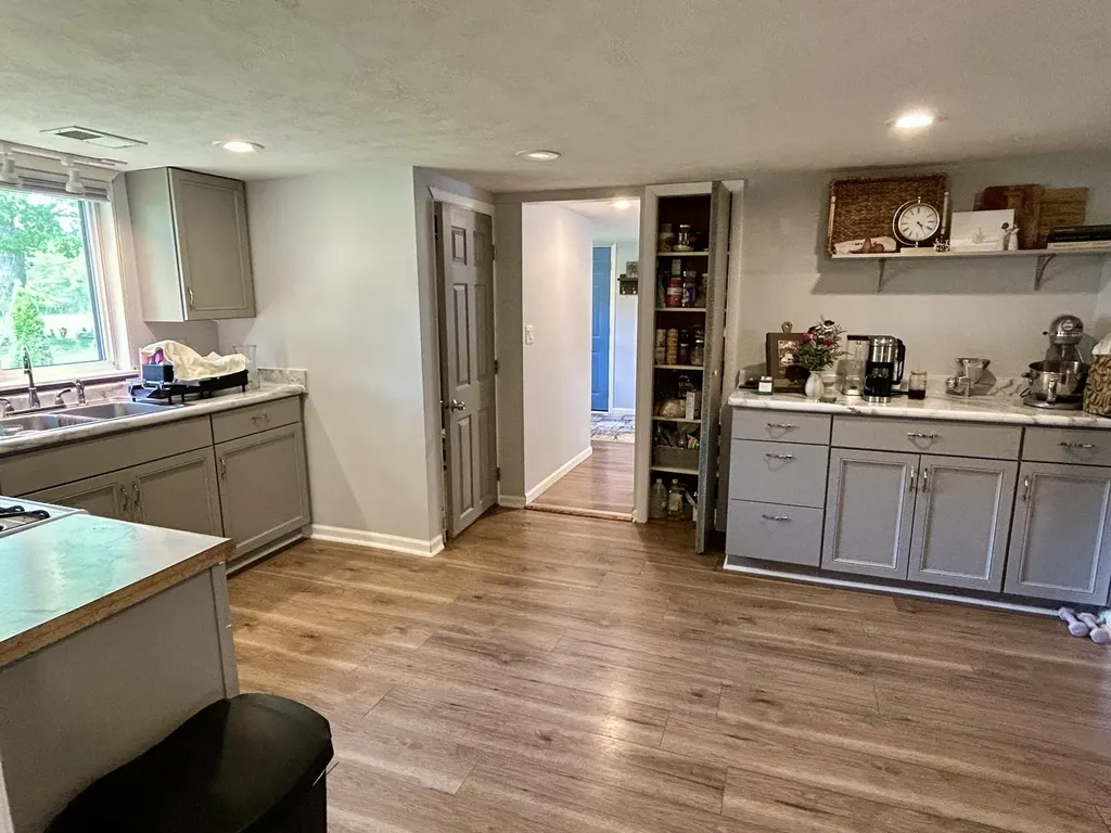 457 S Burr Oak Road Colon Village MI 49040