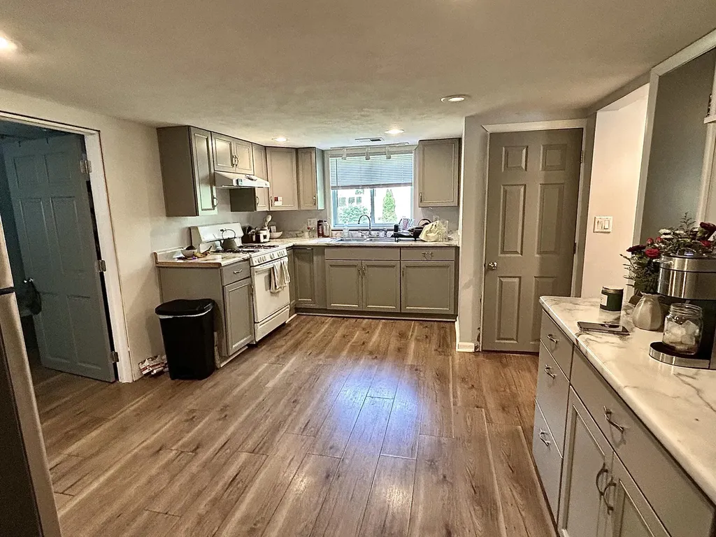 457 S Burr Oak Road Colon Village MI 49040