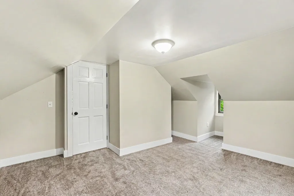 475 S Burr Oak Road Colon Village MI 49040
