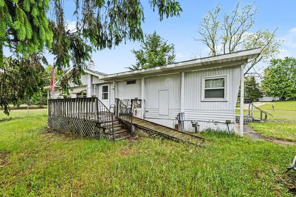 39391 Sandyridge Circle Almena Township MI 49071