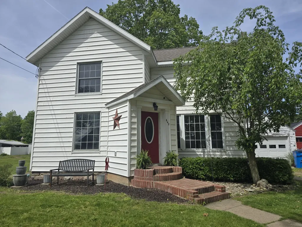 642 Maple Street Colon Village MI 49040