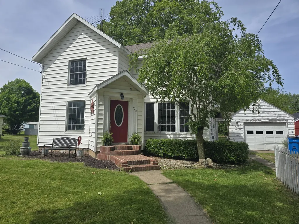 642 Maple Street Colon Village MI 49040