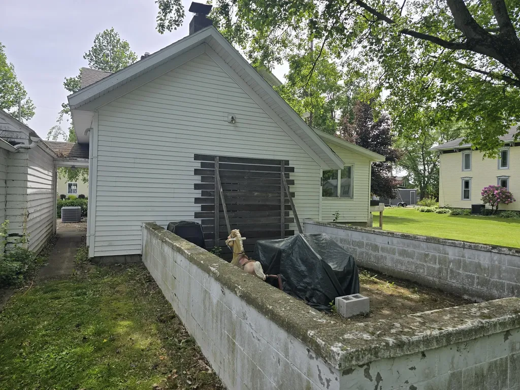 642 Maple Street Colon Village MI 49040