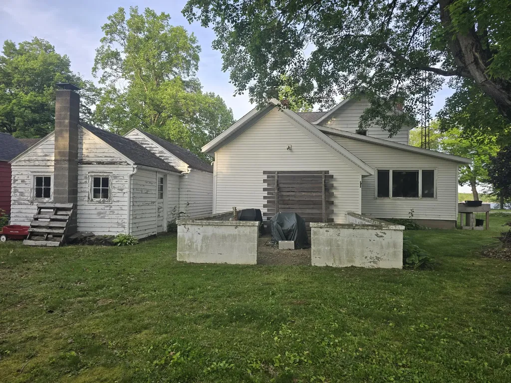 642 Maple Street Colon Village MI 49040