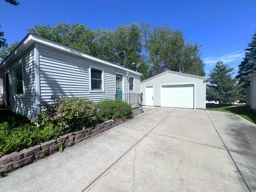 321 Cameo Avenue Portage City MI 49002