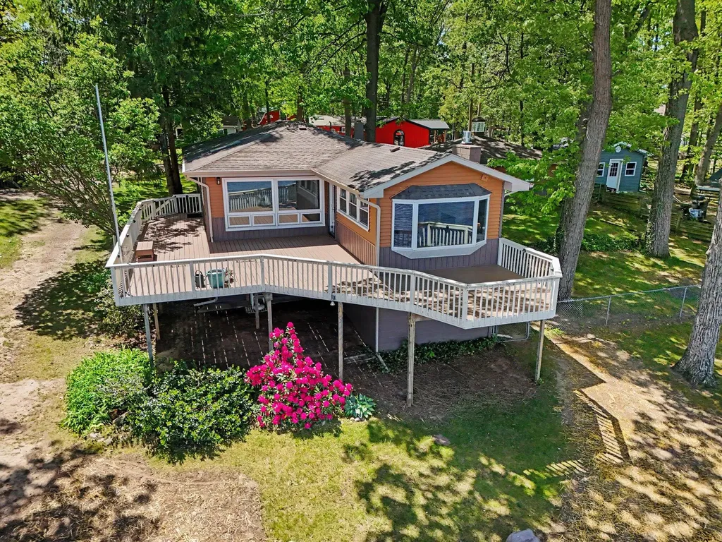 58774 Lakeshore Drive Colon Township MI 49040