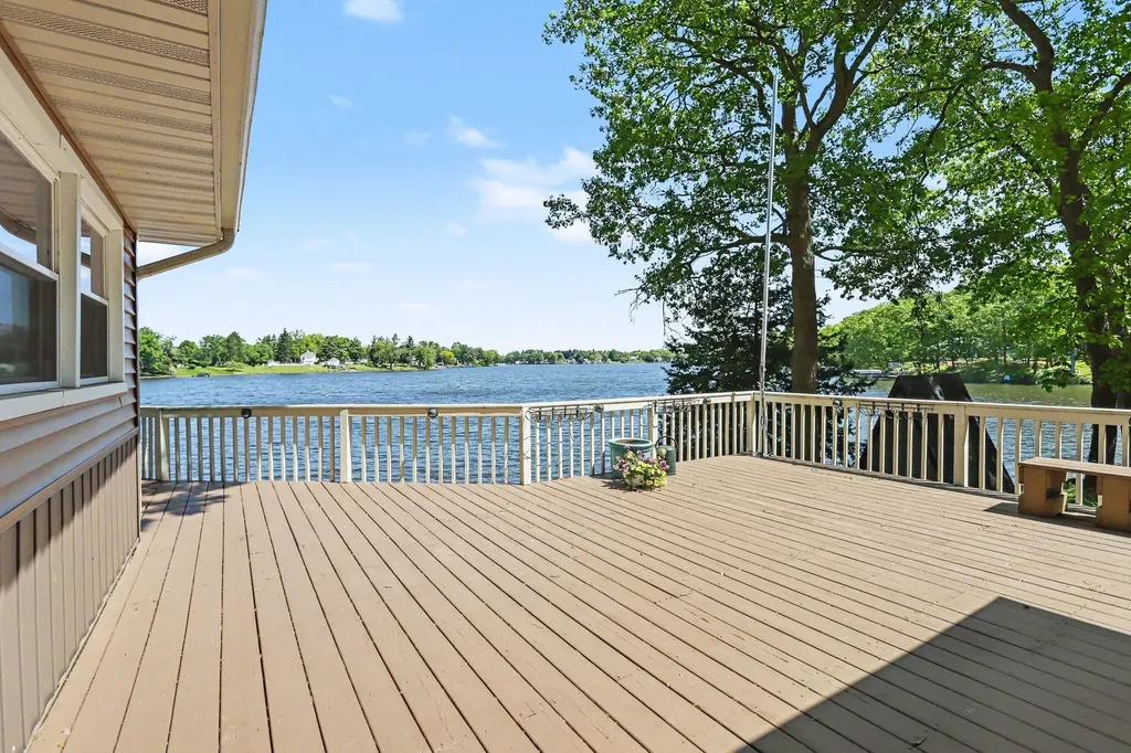 58774 Lakeshore Drive Colon Township MI 49040