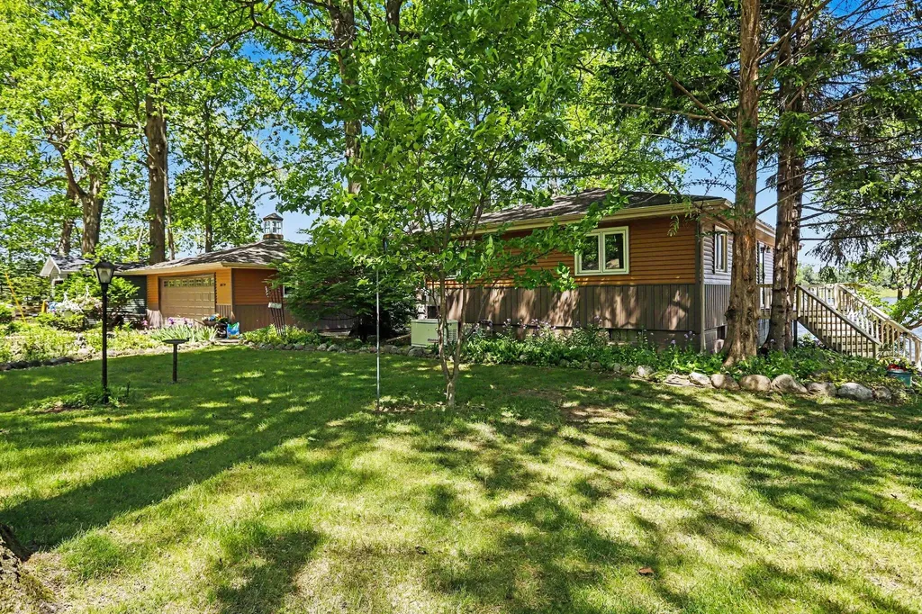 58774 Lakeshore Drive Colon Township MI 49040