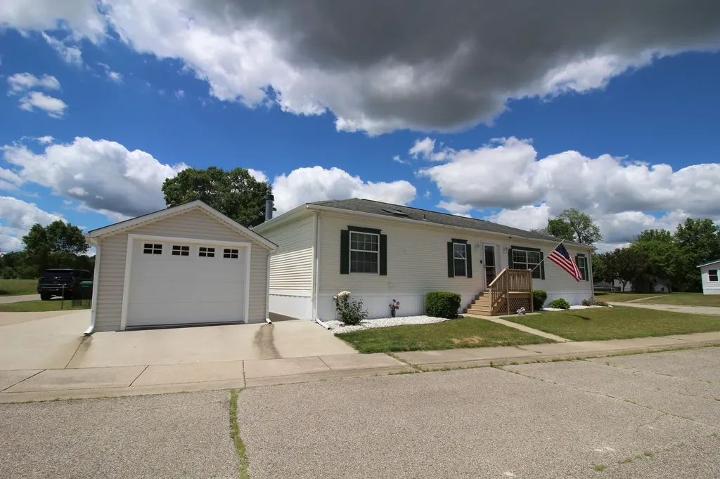 823 Raisin River Road Three Rivers City MI 49093