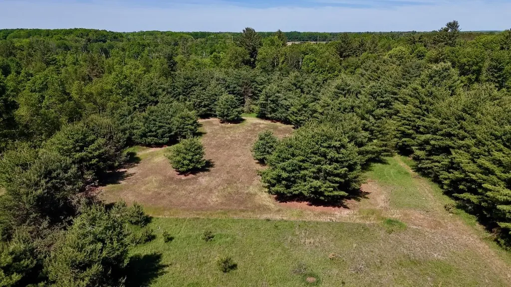 5595 75th Avenue Hinton Township MI 49332
