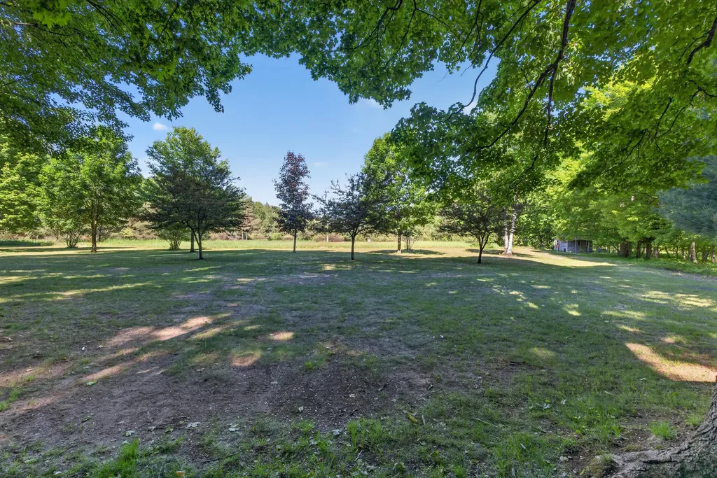 5595 75th Avenue Hinton Township MI 49332