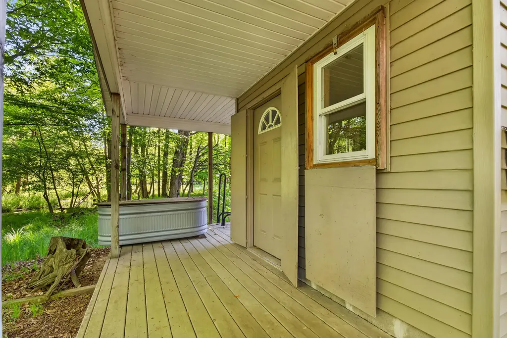 5595 75th Avenue Hinton Township MI 49332