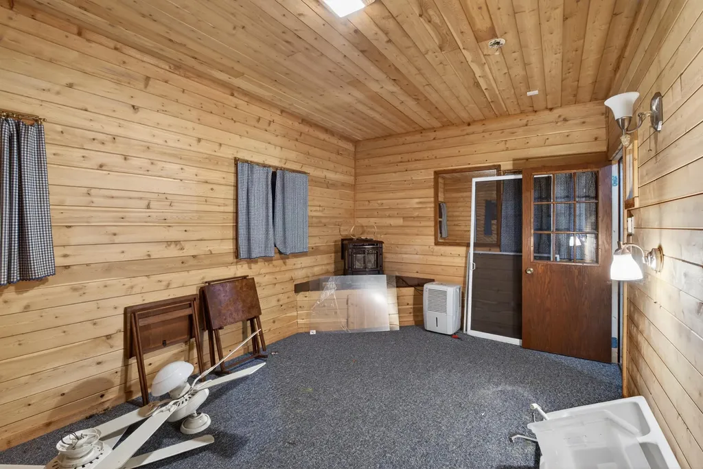 5595 75th Avenue Hinton Township MI 49332