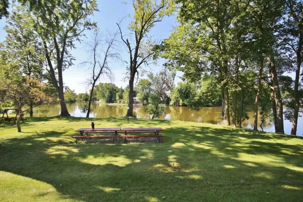 173 E Michigan Avenue Three Rivers City MI 49093