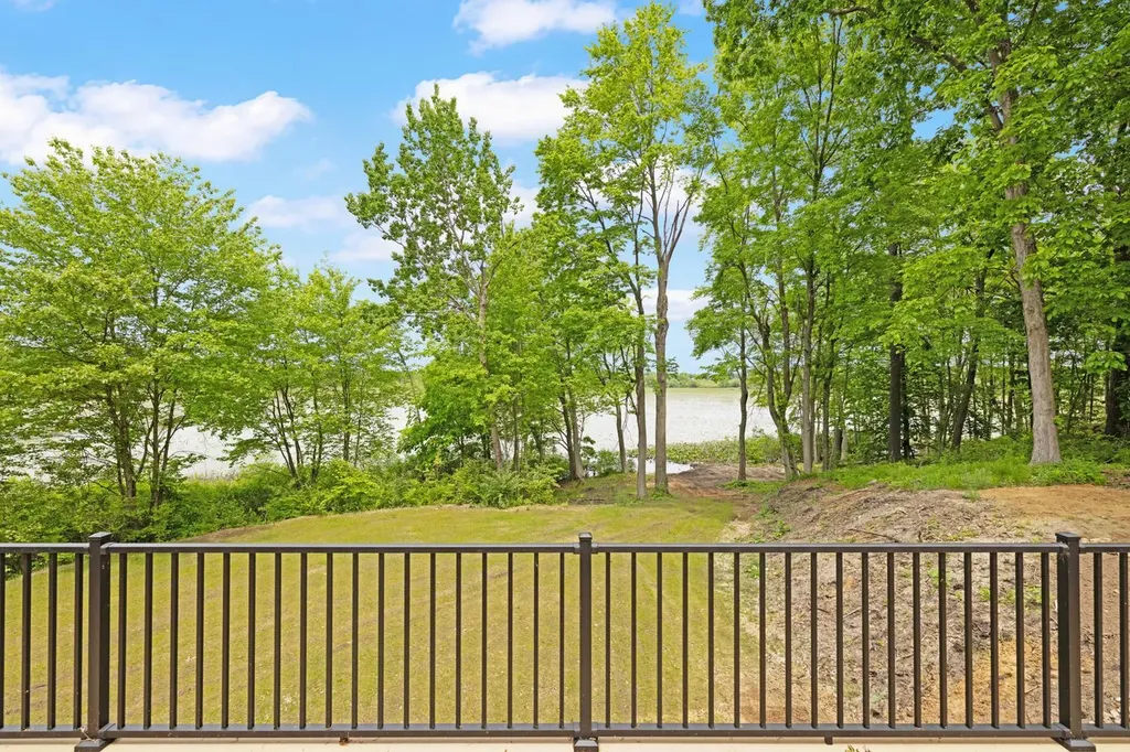 11582 M 60 Fabius Township MI 49093