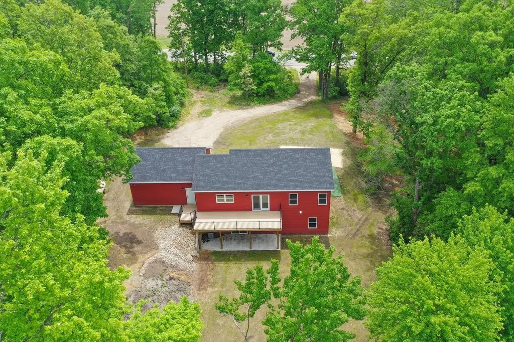 11582 M 60 Fabius Township MI 49093