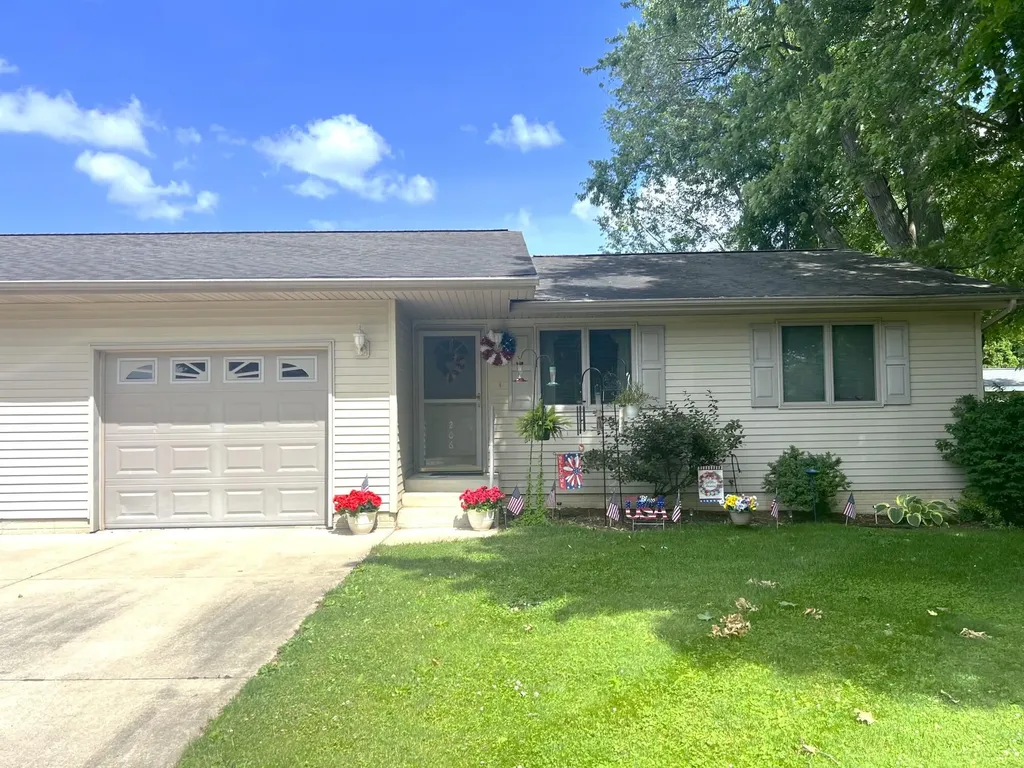 202-206 Farwell Avenue Sturgis City MI 49091