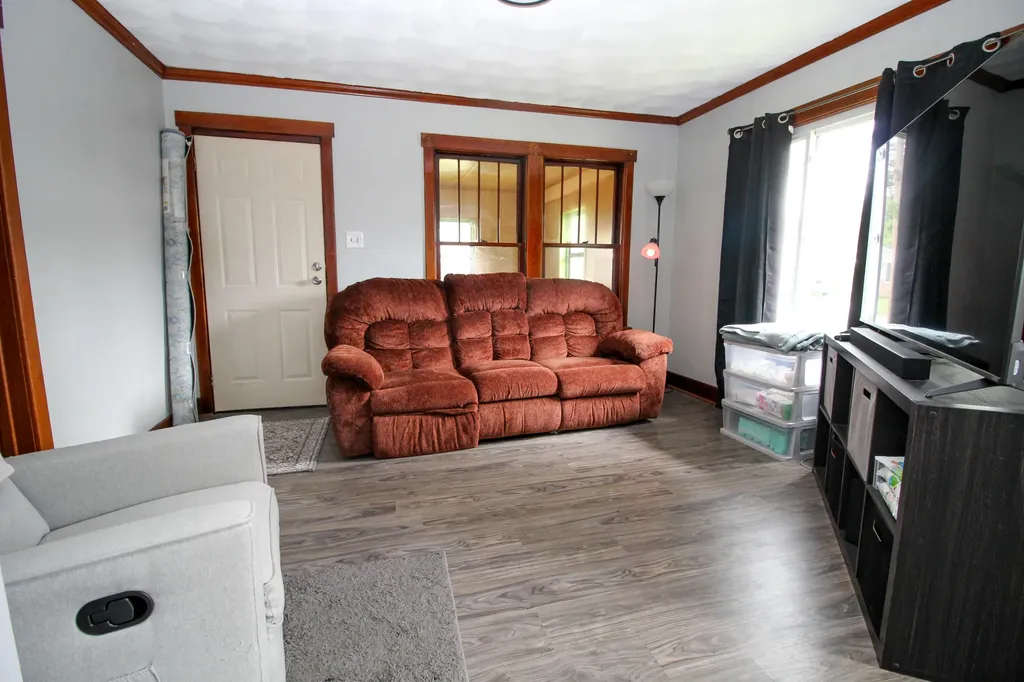 806 West Street Three Rivers City MI 49093