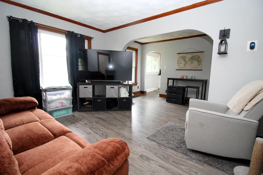806 West Street Three Rivers City MI 49093