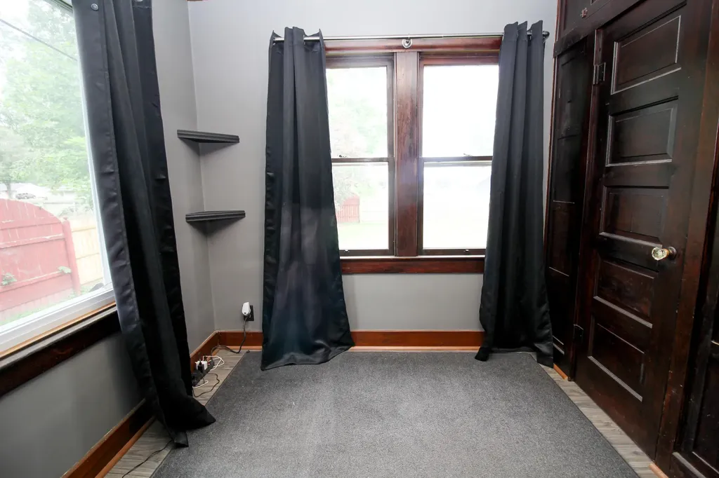 806 West Street Three Rivers City MI 49093