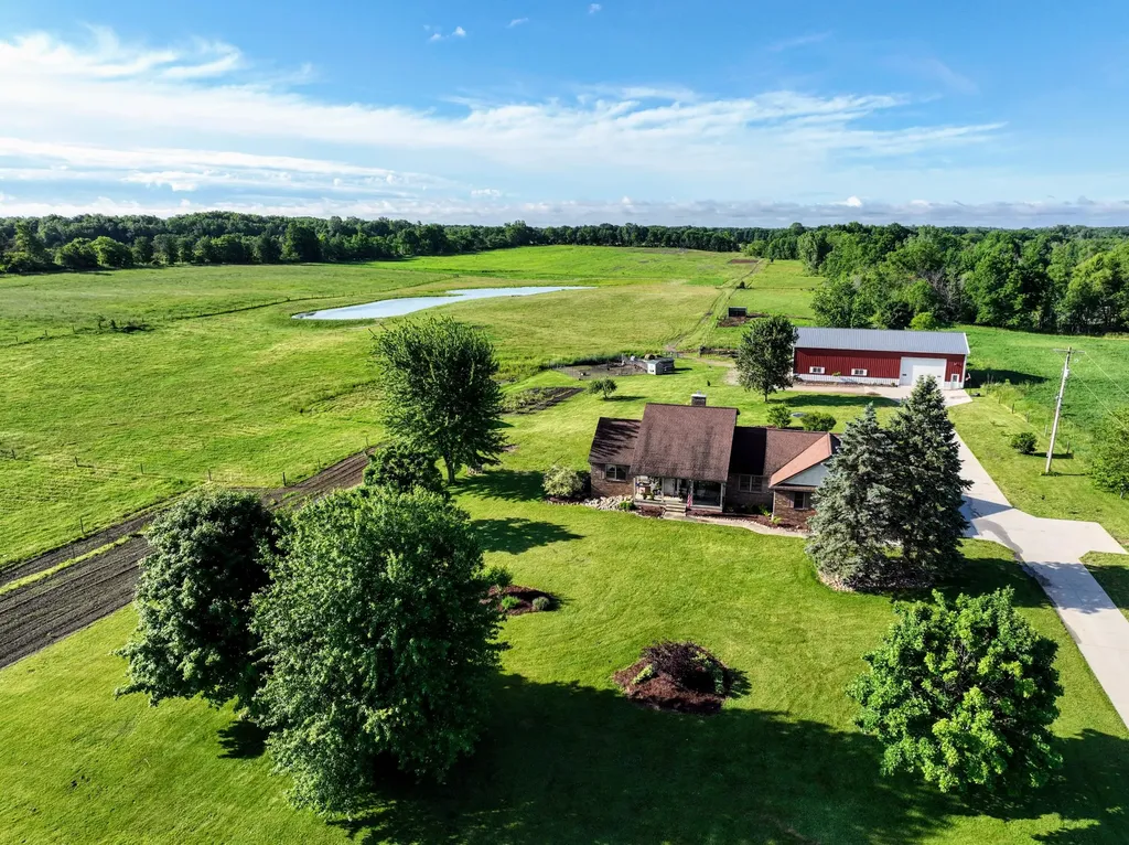2189 W Vermontville Highway Chester Township MI 48813