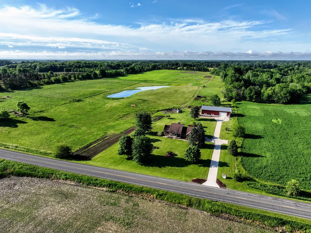 2189 W Vermontville Highway Chester Township MI 48813